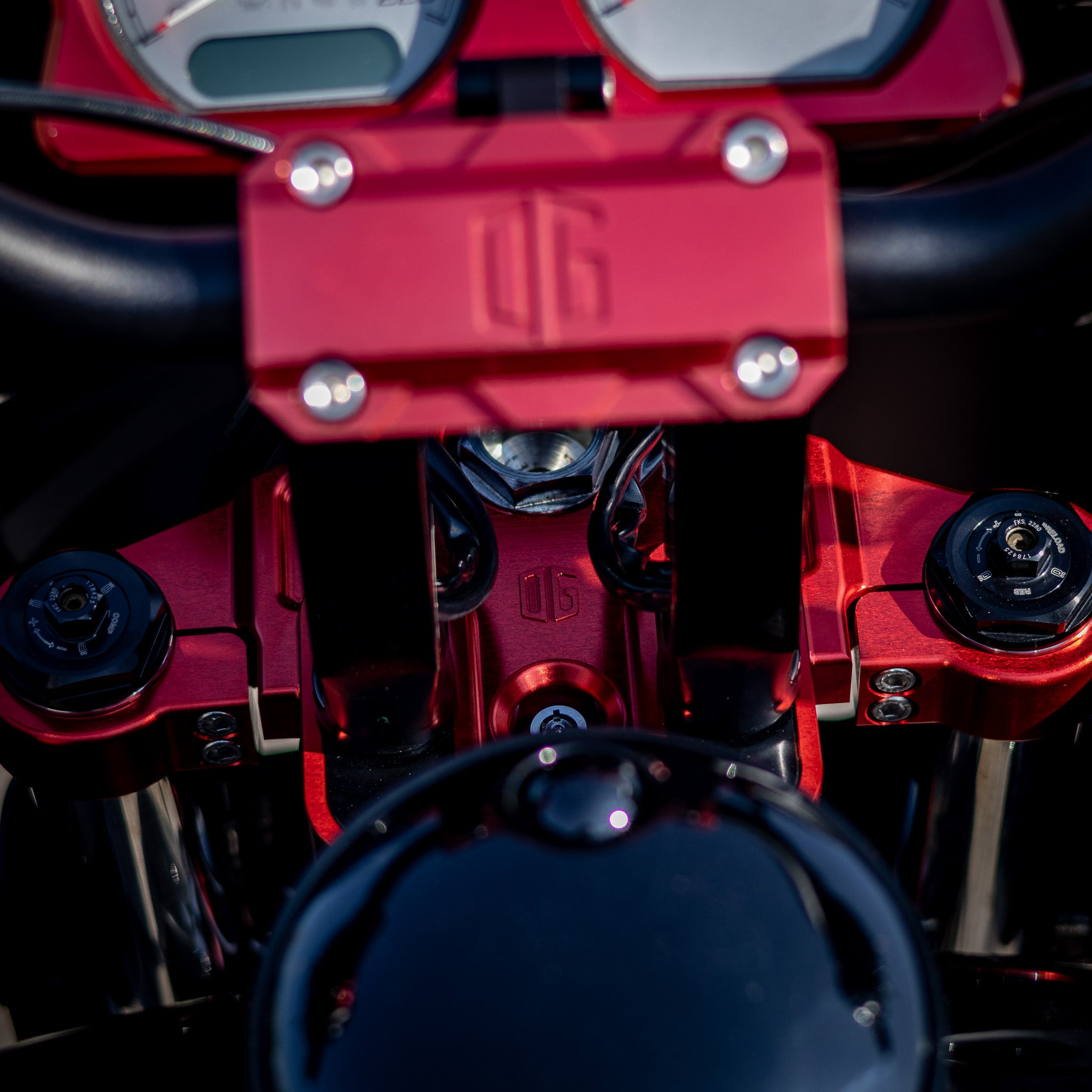 Red Harley Davidson Touring Top Triple Tree installed on a 2020 Road Glide FLTRX
