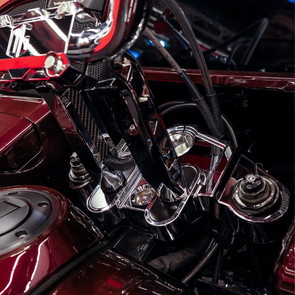 OG 2023-Up Touring CVO Drop 1'' Triple Trees kit installed on a 2024 CVO Road Glide