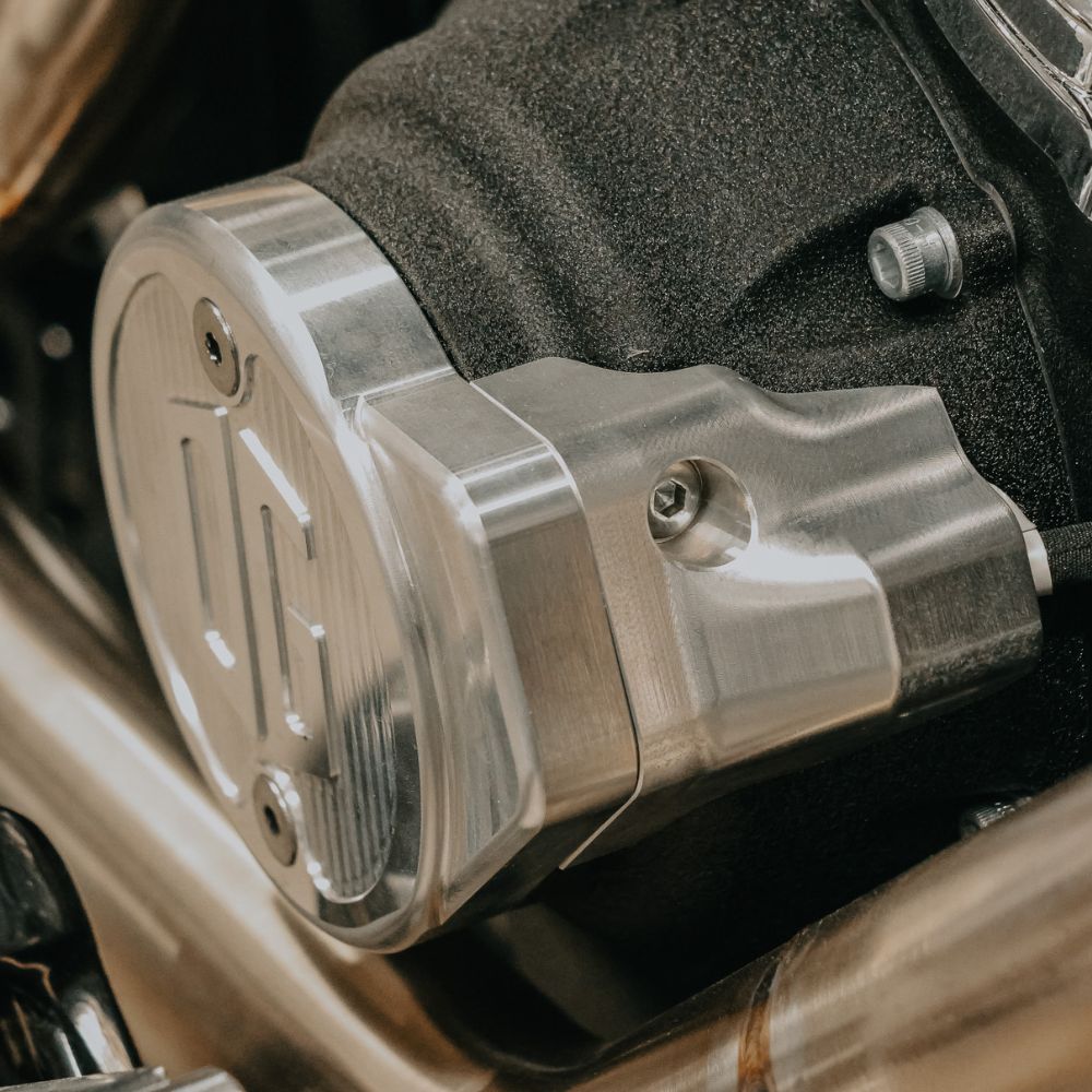 OG Aluminium Billet Cam Proximity Sensor Cover installed on a 2025 M8 Softail