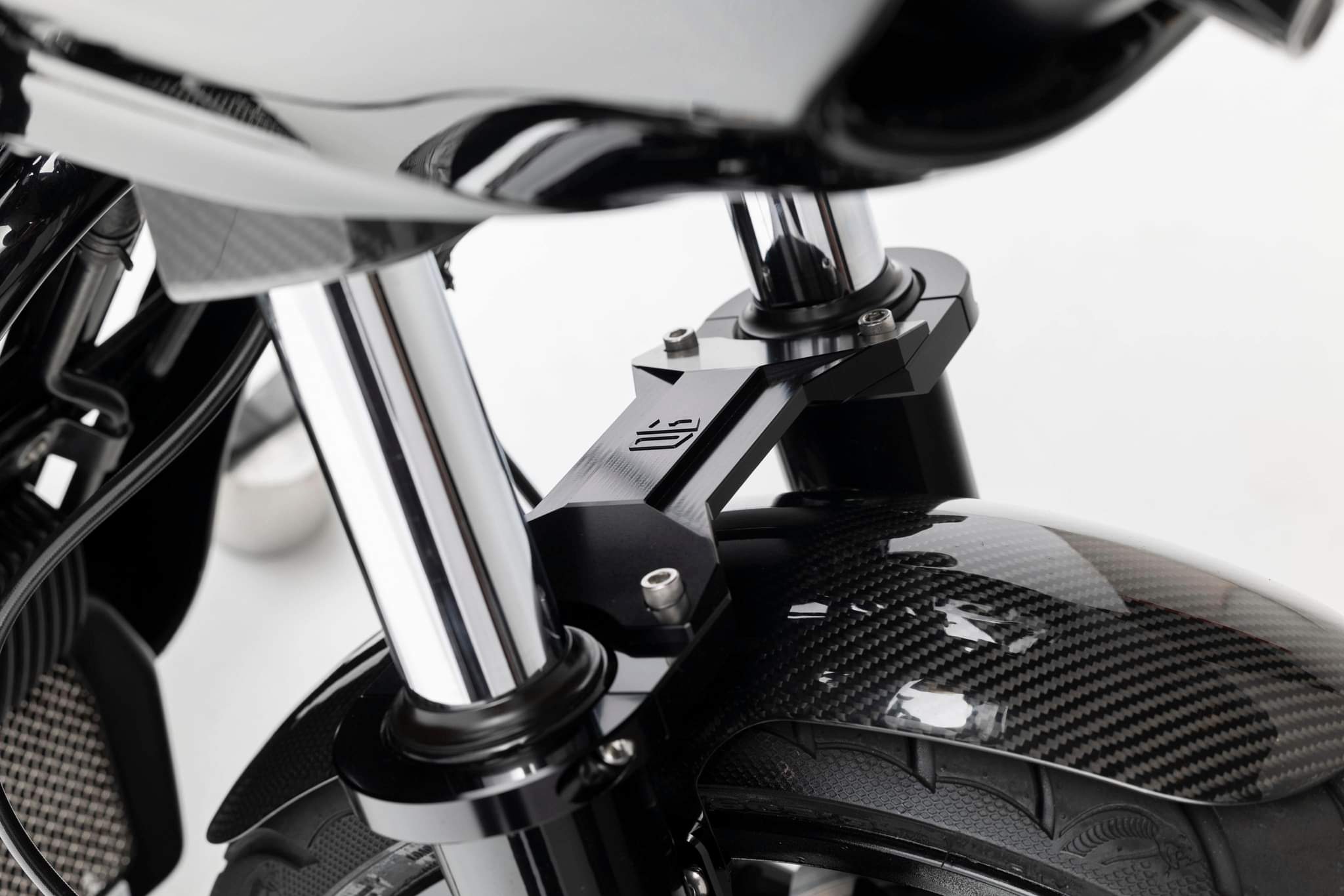 OG Bagger Shorty Carbon Fiber Fender 3K Twill Fiber on a 2020 Road Glide