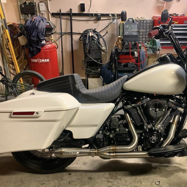 Stealth Pipes M8 Bagger Exhaust - Stainless - Original Garage Moto