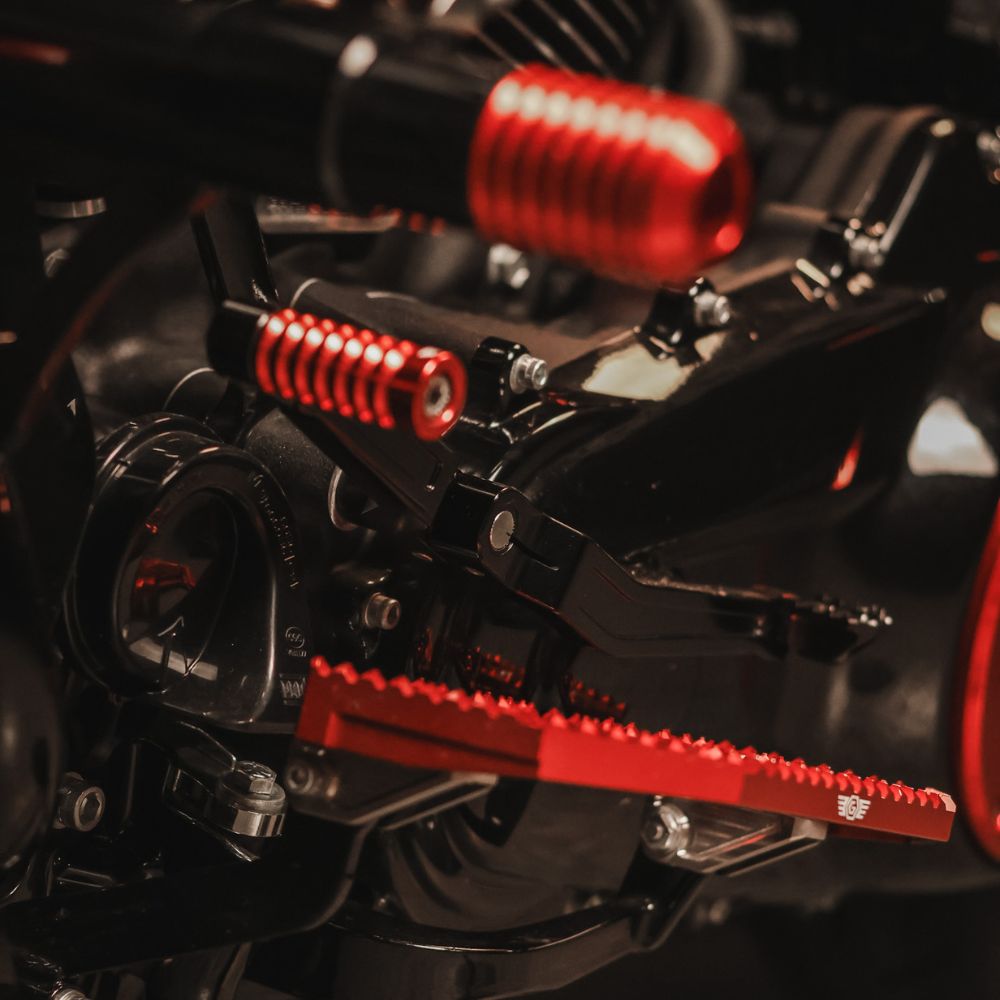 Anodized Red OG Adjustable Shift Levers Complete kit for Harley-Davidson Touring Models installed 2025 Road Glide FLTR