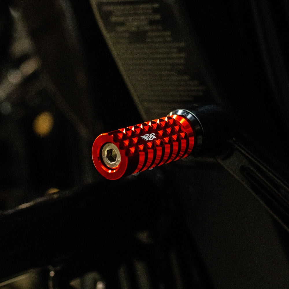 OG Indian Gripper Shifter Peg installed on a Indian Challenger