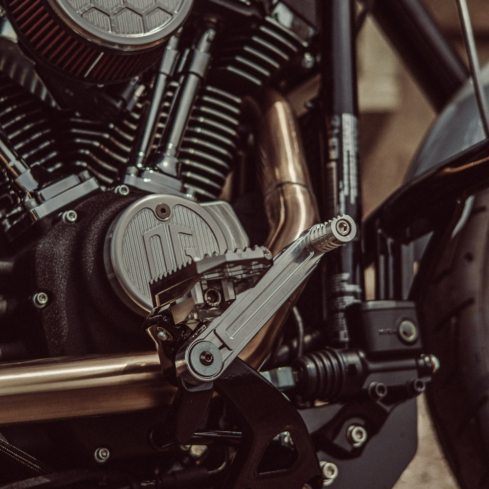 OG Shorty Gripper Shifter Peg installed on a 2025 Softail Low Rider S FXLRS