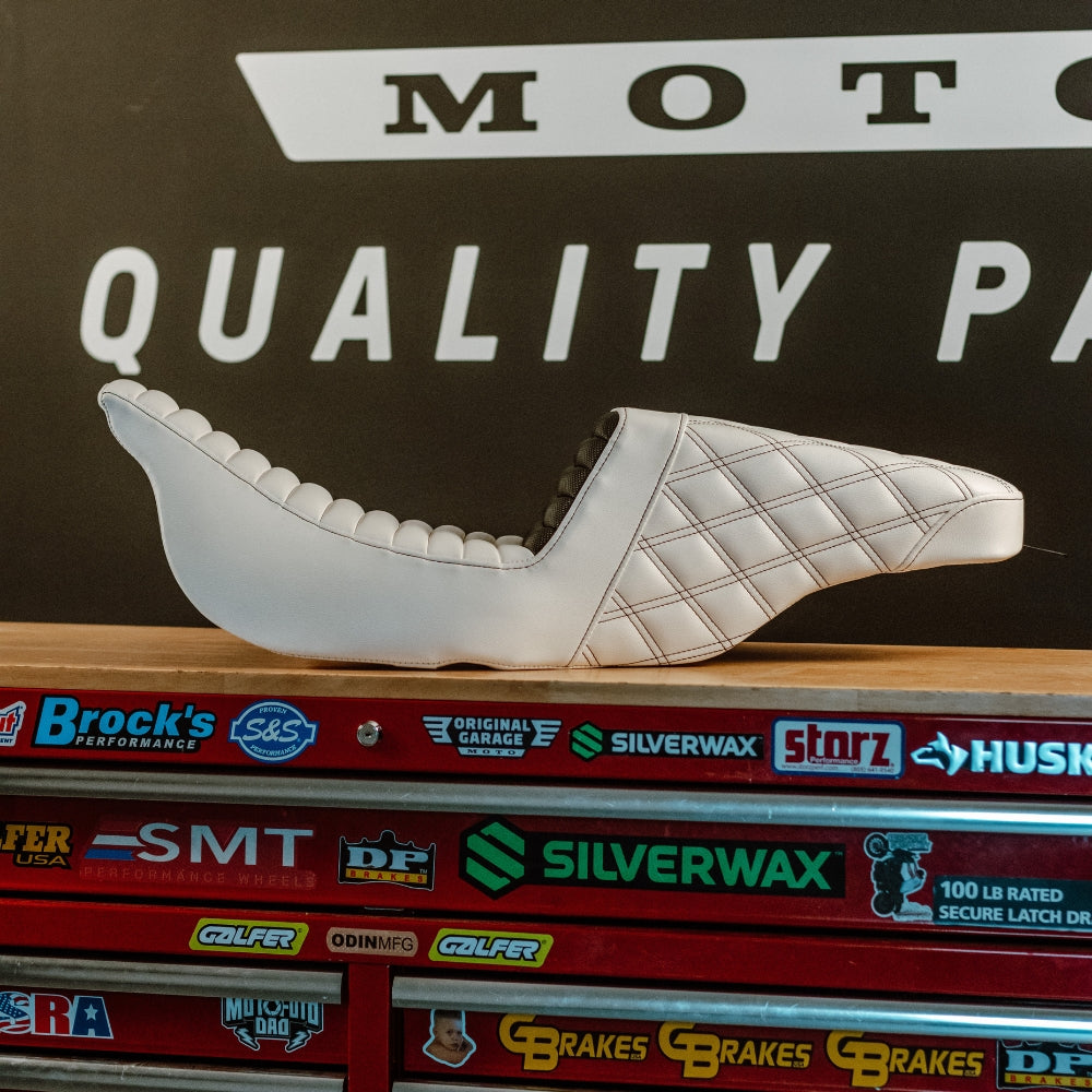 OG X Saddlemen Custom Step Up Seat for HDs Touring models White and Black eith white stiches