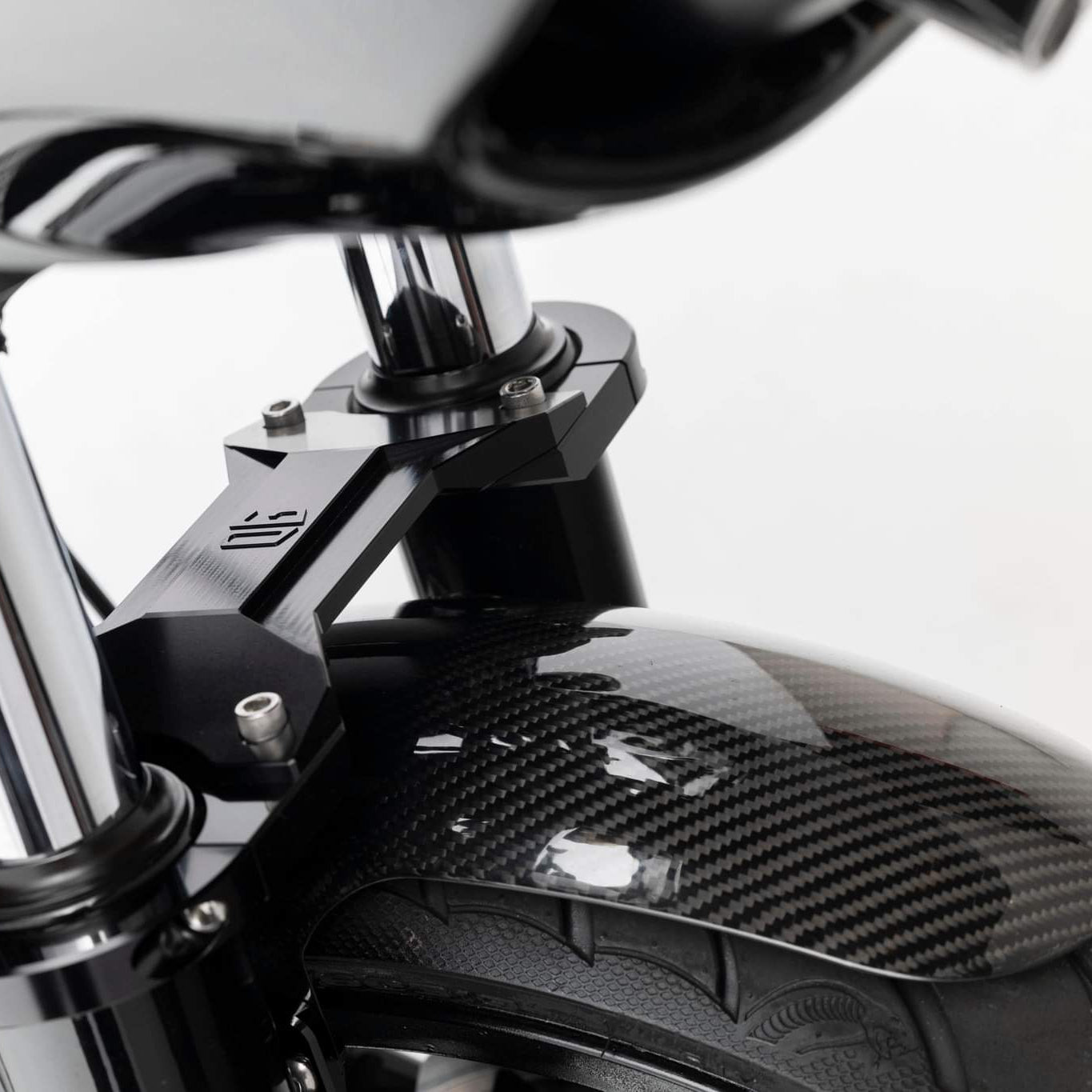 OG Bagger Shorty Carbon Fiber Fender 3K Twill Fiber on a 2020 Road Glide